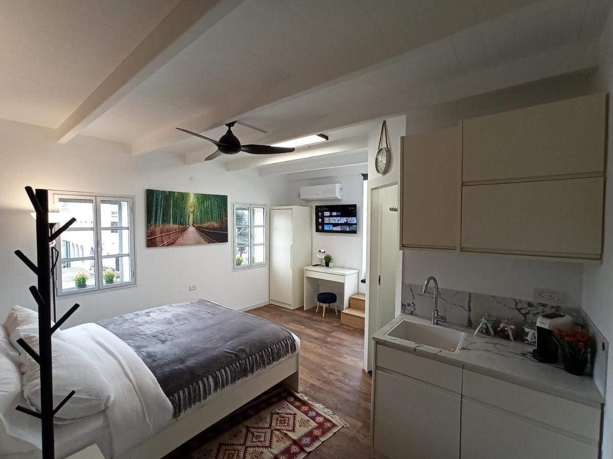 Boutique 22 Guest Rooms Хайфа Екстериор снимка